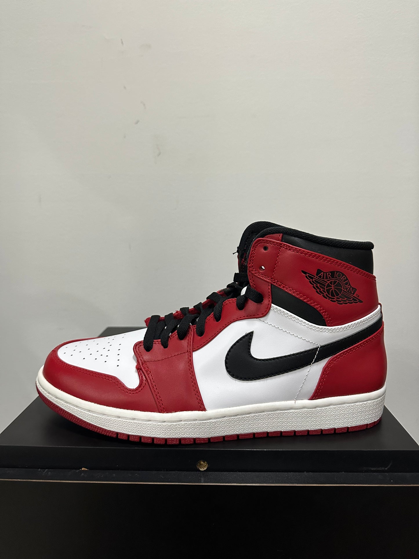 Jordan 1 “Chicago” 2013